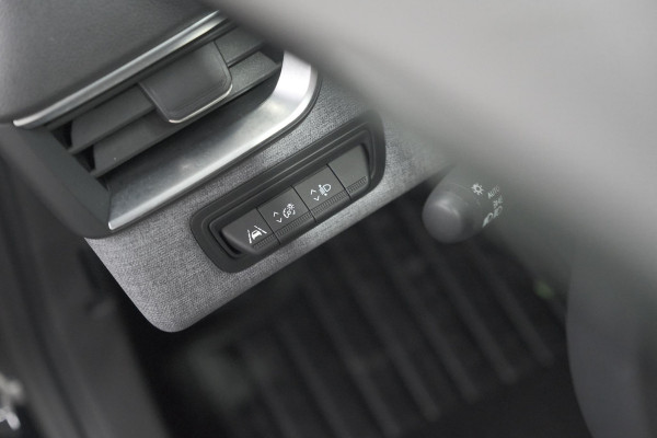 Renault Clio TCe 90 Evolution | Stoelverwarming | Camera | Parkeersensoren | Apple Carplay