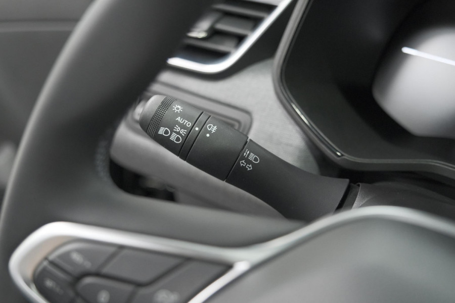 Renault Clio TCe 90 Evolution | Stoelverwarming | Camera | Parkeersensoren | Apple Carplay