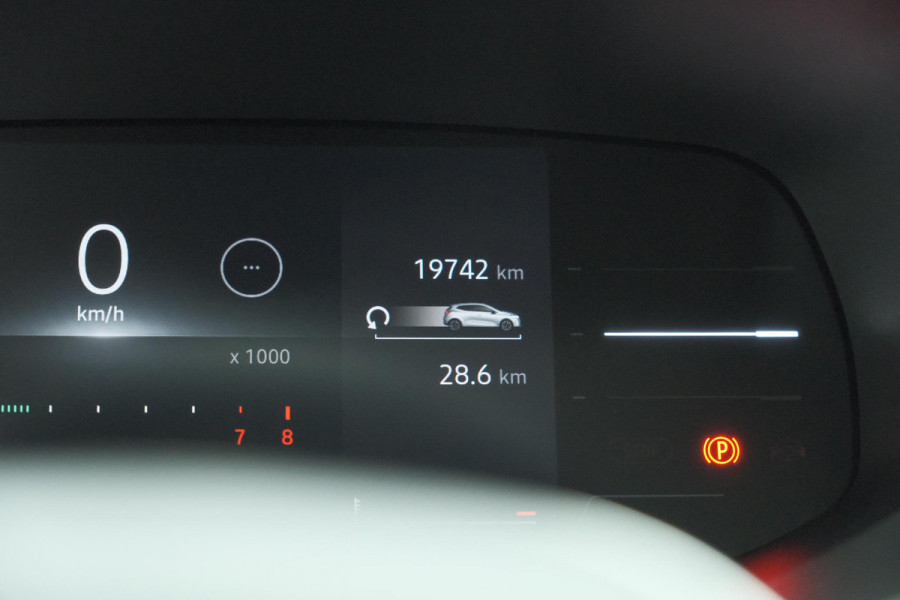 Renault Clio TCe 90 Evolution | Stoelverwarming | Camera | Parkeersensoren | Apple Carplay