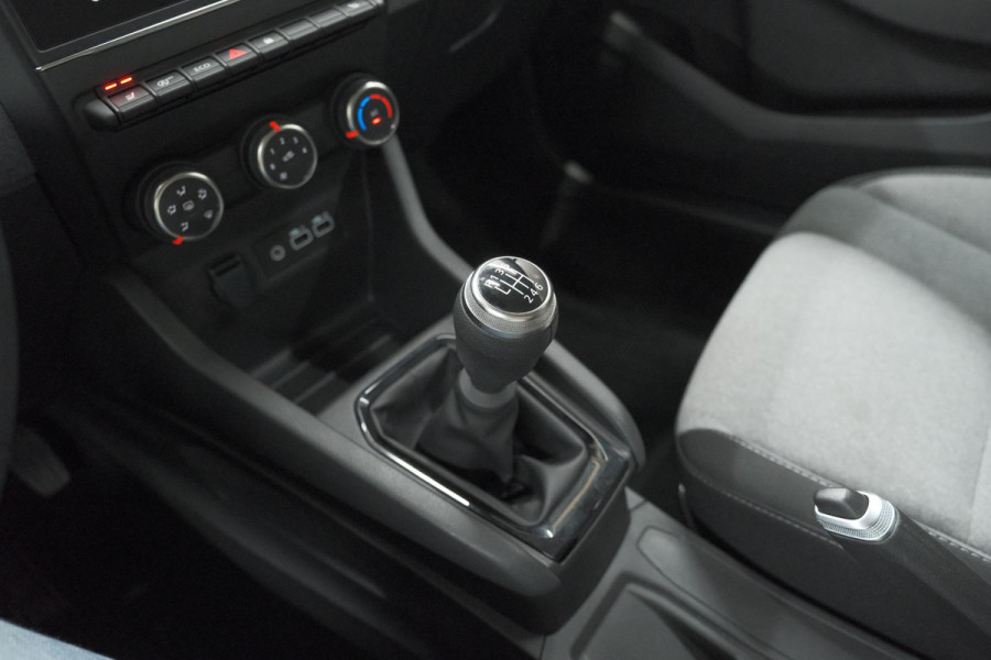 Renault Clio TCe 90 Evolution | Stoelverwarming | Camera | Parkeersensoren | Apple Carplay