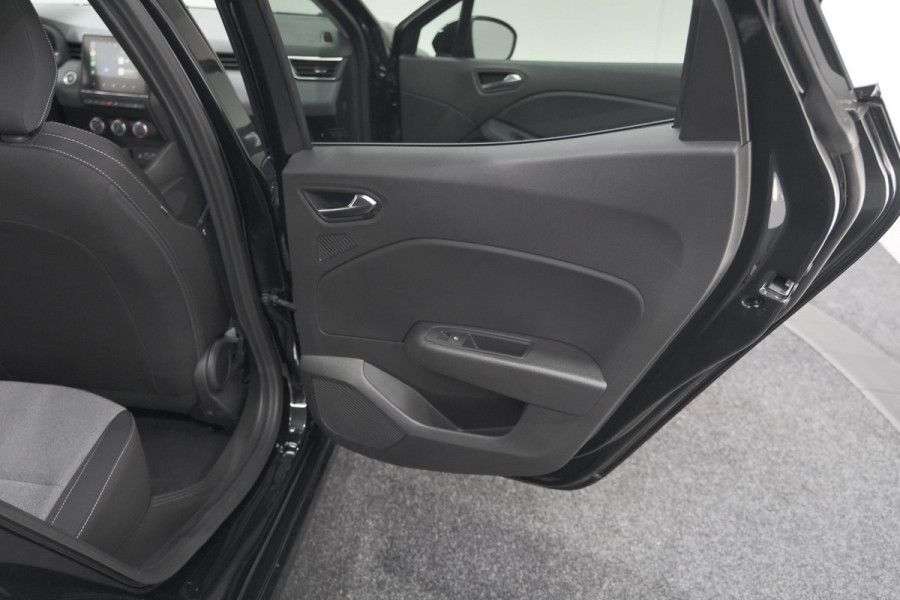 Renault Clio TCe 90 Evolution | Stoelverwarming | Camera | Parkeersensoren | Apple Carplay