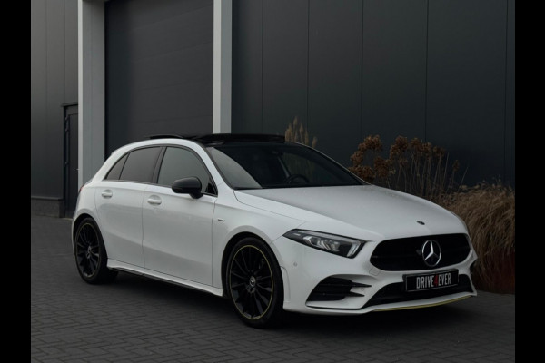 Mercedes-Benz A-Klasse 200 AMG EDITION 1 M2020 PANO NAVI LEDER LED SFEER CR CONTROL