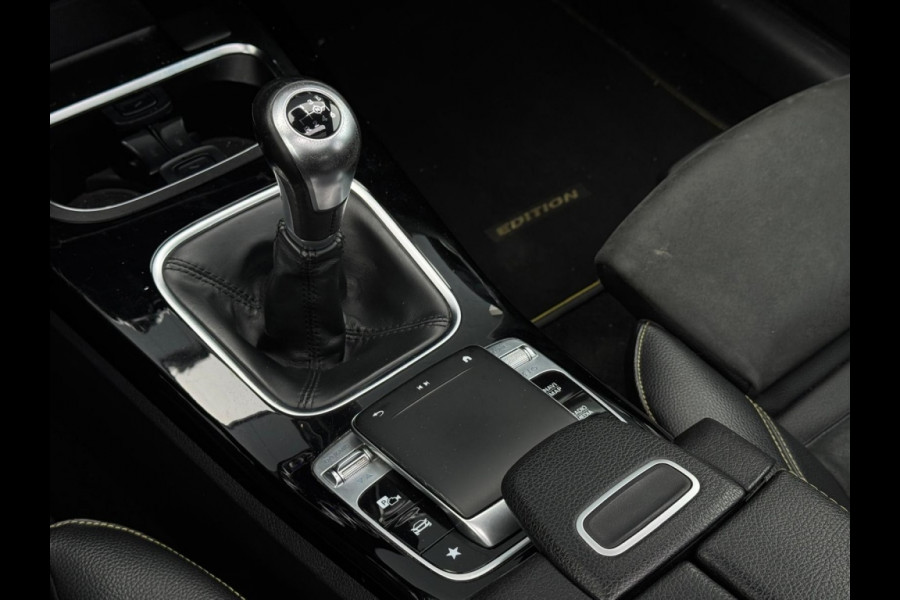 Mercedes-Benz A-Klasse 200 AMG EDITION 1 M2020 PANO NAVI LEDER LED SFEER CR CONTROL