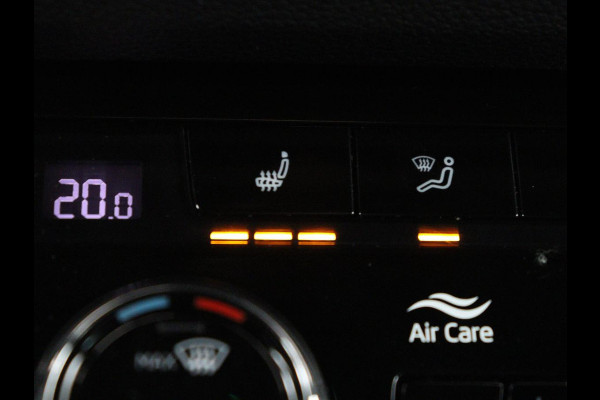 Škoda Karoq 1.5 TSI Sportline | Panoramadak | Stoelverwarming | Virtual Cockpit | Adaptive cruise | Canton Audio | Camera | File Assistent | Keyless | Side Assist | Full LED | Navigatie