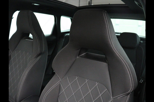 Škoda Karoq 1.5 TSI Sportline | Panoramadak | Stoelverwarming | Virtual Cockpit | Adaptive cruise | Canton Audio | Camera | File Assistent | Keyless | Side Assist | Full LED | Navigatie