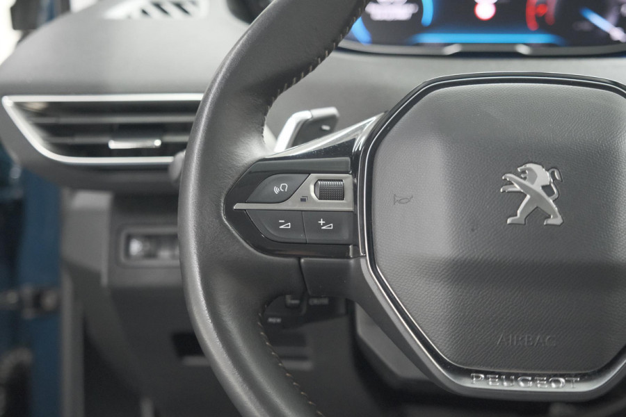 Peugeot 5008 PureTech 130 EAT8 Active Pack | 7 Zitplaatsen | Apple Carplay | Parkeersensoren | Navigatie