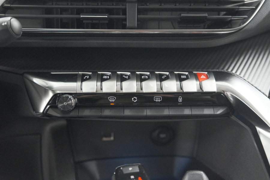 Peugeot 5008 PureTech 130 EAT8 Active Pack | 7 Zitplaatsen | Apple Carplay | Parkeersensoren | Navigatie