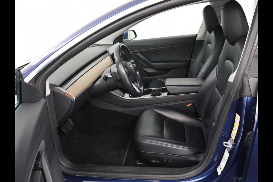 Tesla Model 3 Long Range RWD 75 kWh | SOH 100% | Panoramadak | Autopilot | Leder | Stoelverwarming | 360 Camera | Keyless | Full LED | Navigatie