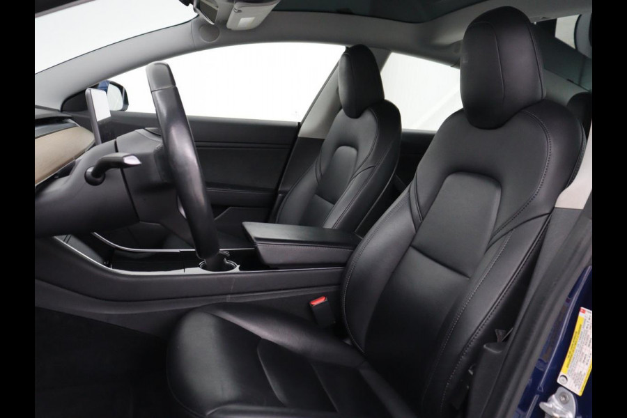 Tesla Model 3 Long Range RWD 75 kWh | SOH 100% | Panoramadak | Autopilot | Leder | Stoelverwarming | 360 Camera | Keyless | Full LED | Navigatie