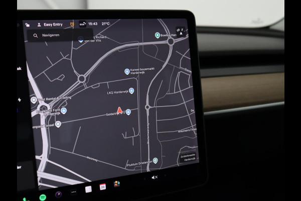 Tesla Model 3 Long Range RWD 75 kWh | SOH 100% | Panoramadak | Autopilot | Leder | Stoelverwarming | 360 Camera | Keyless | Full LED | Navigatie