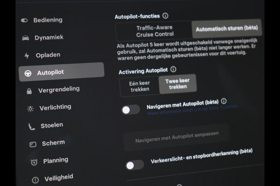 Tesla Model 3 Long Range RWD 75 kWh | SOH 100% | Panoramadak | Autopilot | Leder | Stoelverwarming | 360 Camera | Keyless | Full LED | Navigatie