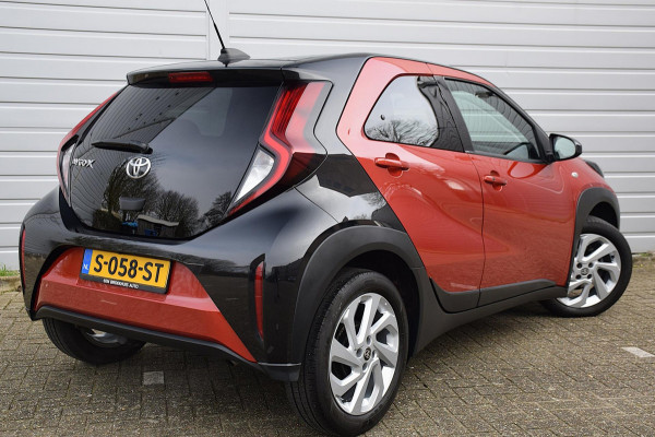 Toyota Aygo X 1.0 VVT-i MT Envy*2e eigenaar*Camera*17"Inch*72Dkm*