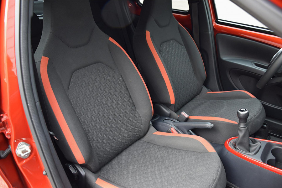 Toyota Aygo X 1.0 VVT-i MT Envy*2e eigenaar*Camera*17"Inch*72Dkm*