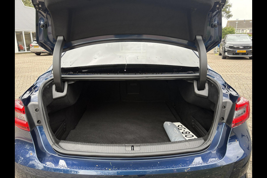 Renault Talisman 1.6 TCe Intens 150pk Automaat Trekhaak | 4Control | BOSE Audio | Dodehoeksensoren | Navigatie | Achteruitrijcamera | Full LED |