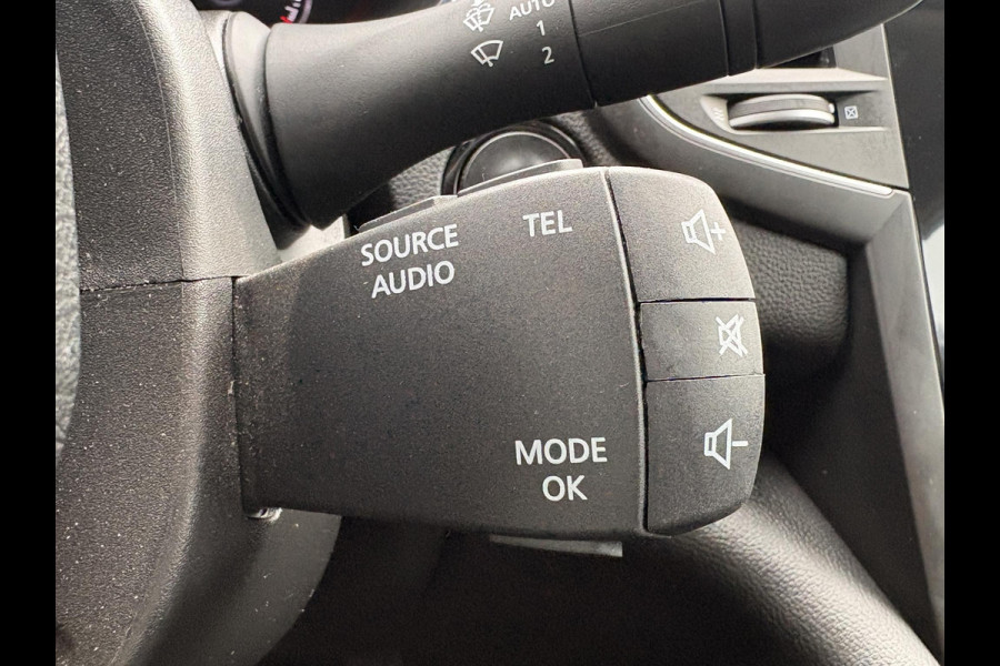 Renault Talisman 1.6 TCe Intens 150pk Automaat Trekhaak | 4Control | BOSE Audio | Dodehoeksensoren | Navigatie | Achteruitrijcamera | Full LED |