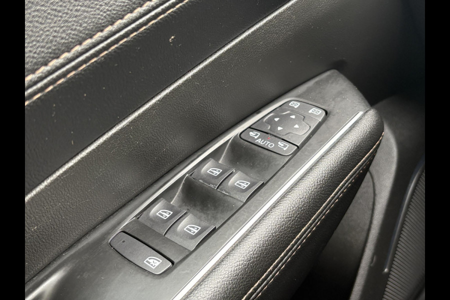 Renault Talisman 1.6 TCe Intens 150pk Automaat Trekhaak | 4Control | BOSE Audio | Dodehoeksensoren | Navigatie | Achteruitrijcamera | Full LED |