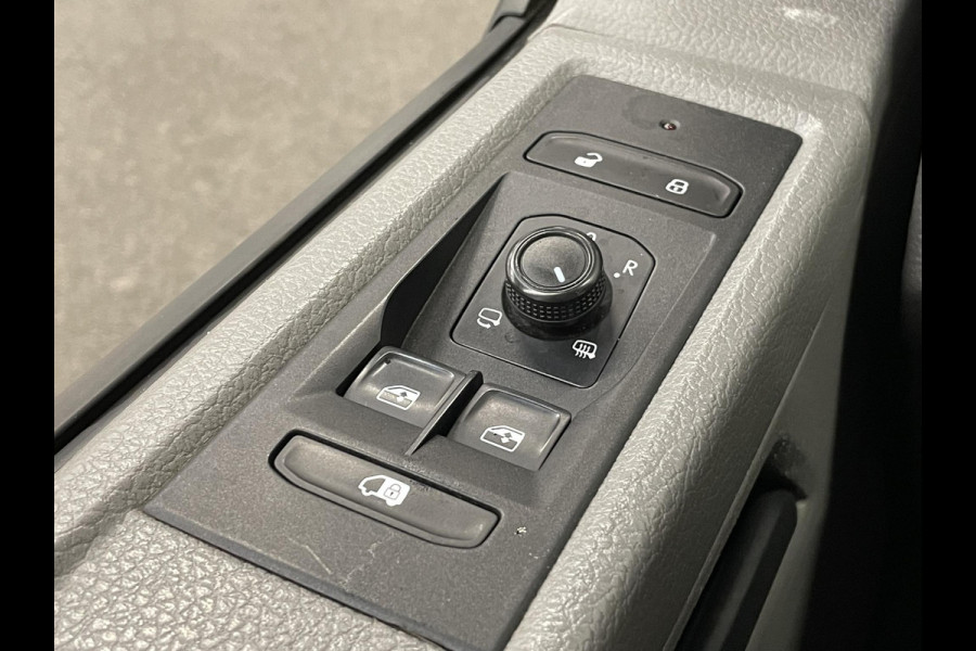 Volkswagen Transporter 2.0 TDI L2H1 Trendline Airco Cruise Control 2x schuifdeur Trekhaak Parkeersensoren