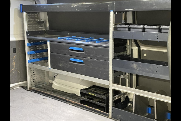 Volkswagen Transporter 2.0 TDI L2H1 Trendline Airco Cruise Control 2x schuifdeur Trekhaak Parkeersensoren