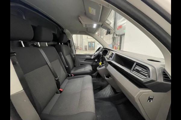 Volkswagen Transporter 2.0 TDI L2H1 Trendline Airco Cruise Control 2x schuifdeur Trekhaak Parkeersensoren