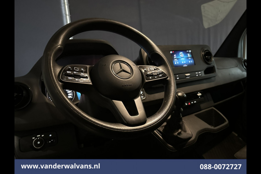 Mercedes-Benz Sprinter 317 CDI 170pk L3H2 Euro6 Airco | Camera | Apple Carplay | Cruisecontrol | Chauffeursstoel Android Auto, Stoelverwarming, Bijrijdersbank