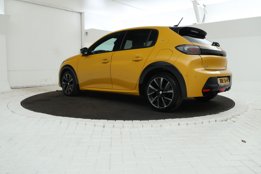 Peugeot 208 1.2 PureTech GT Pack Digital dash, Panorama, GT line, Airco,