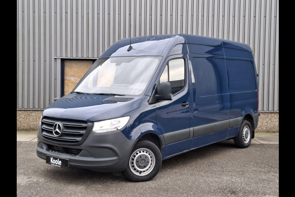 Mercedes-Benz Sprinter 311 CDI GB L2 FWD Functional 3.5T / AIRCO / CAMERA / 3 ZITS / DEALER ONDERHOUDEN / NAVI