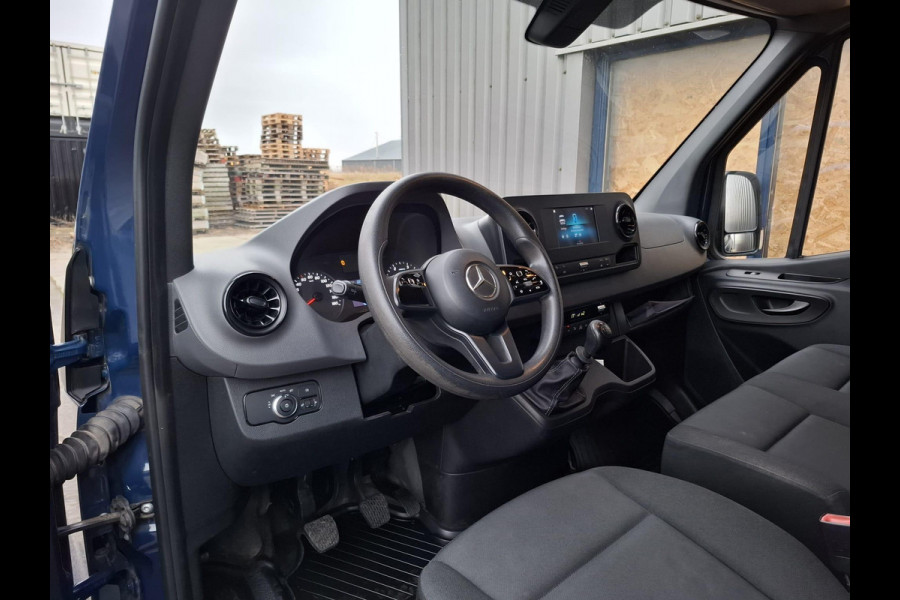 Mercedes-Benz Sprinter 311 CDI GB L2 FWD Functional 3.5T / AIRCO / CAMERA / 3 ZITS / DEALER ONDERHOUDEN / NAVI