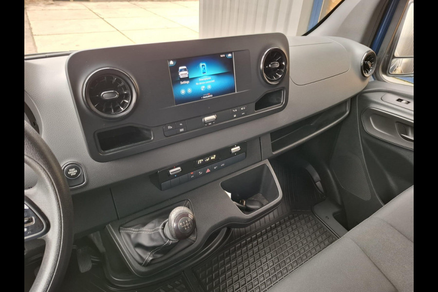 Mercedes-Benz Sprinter 311 CDI GB L2 FWD Functional 3.5T / AIRCO / CAMERA / 3 ZITS / DEALER ONDERHOUDEN / NAVI