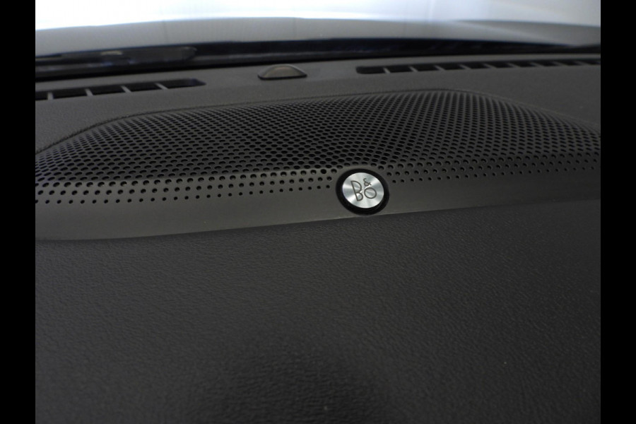 Ford Kuga 2.5 PHEV Plug-In Vignale SCHUIFDAK/NAVI/LEER/LED/B&O/18"LMV!