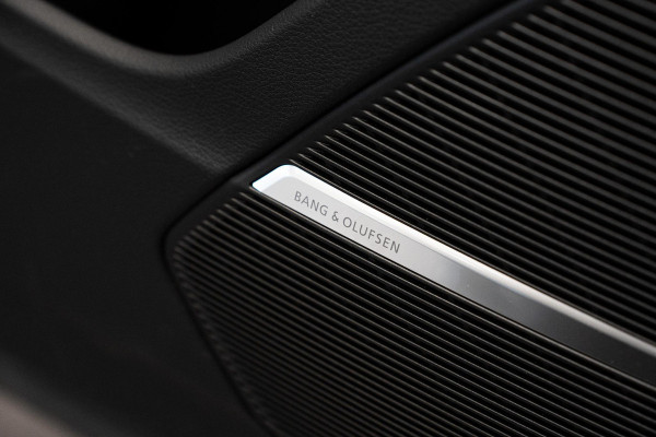 Audi Q8 55 TFSI e quattro Pro Line S *Bang & Olufsen / AWD-Besturing / Panorama / Carbon Interieur / Surround View / Matrix LED / Memory*