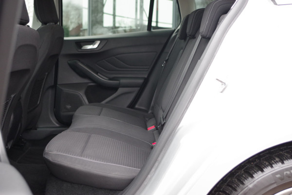 Ford FOCUS Wagon 1.0 EcoBoost 126 PK Titanium BNS, Adap. Cruise Control, Stuur- & Stoelverwarming, Camera