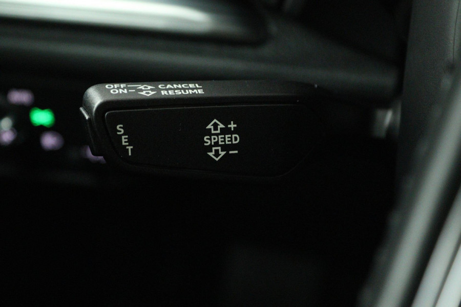 Audi A3 Limousine 1.5 TFSI CoD Sport Lease Edition (AUTOMAAT, CRUISE CONTROL, NAVIGATIE, LEER, PARKEERSENSOREN)