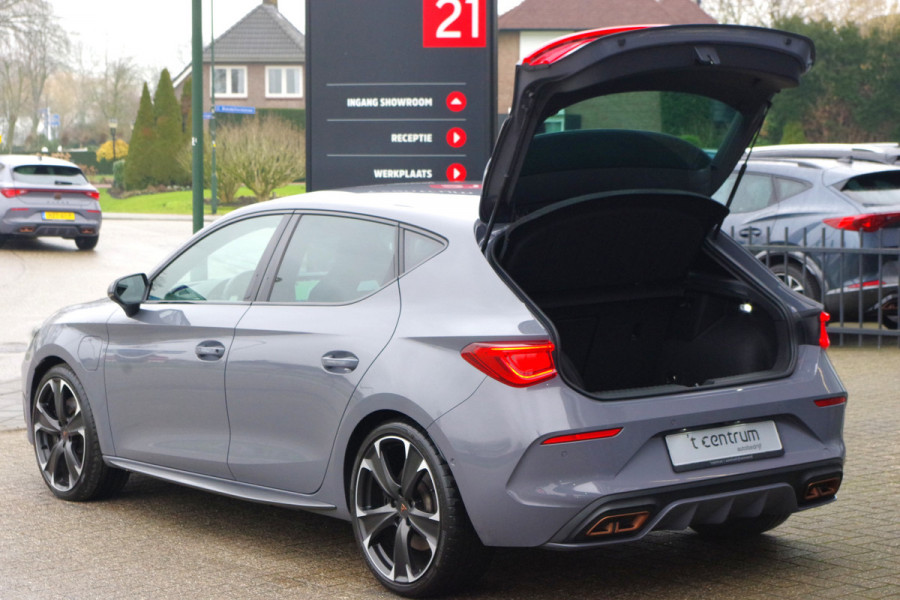 CUPRA Leon 1.4 e-Hybrid 245 PK VZ Adrenaline PHEV, Adap. Cruise Control, Stuur- & Stoelverwarming, LED
