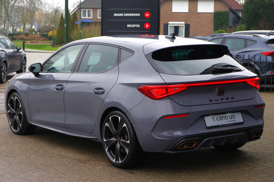 CUPRA Leon 1.4 e-Hybrid 245 PK VZ Adrenaline PHEV, Adap. Cruise Control, Stuur- & Stoelverwarming, LED