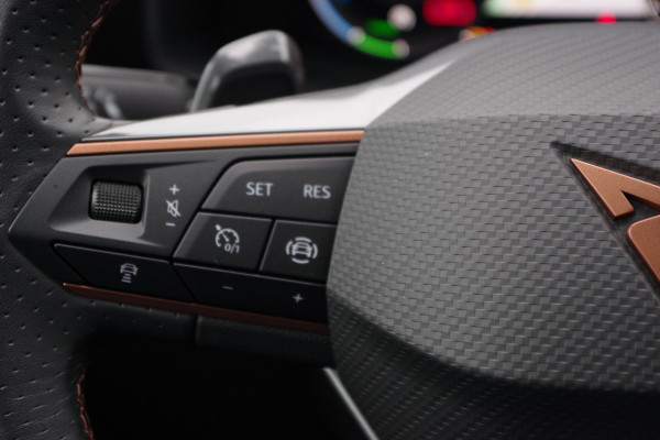 CUPRA Leon 1.4 e-Hybrid 245 PK VZ Adrenaline PHEV, Adap. Cruise Control, Stuur- & Stoelverwarming, LED