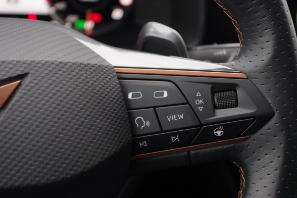 CUPRA Leon 1.4 e-Hybrid 245 PK VZ Adrenaline PHEV, Adap. Cruise Control, Stuur- & Stoelverwarming, LED