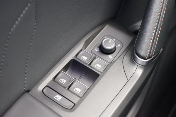 CUPRA Leon 1.4 e-Hybrid 245 PK VZ Adrenaline PHEV, Adap. Cruise Control, Stuur- & Stoelverwarming, LED