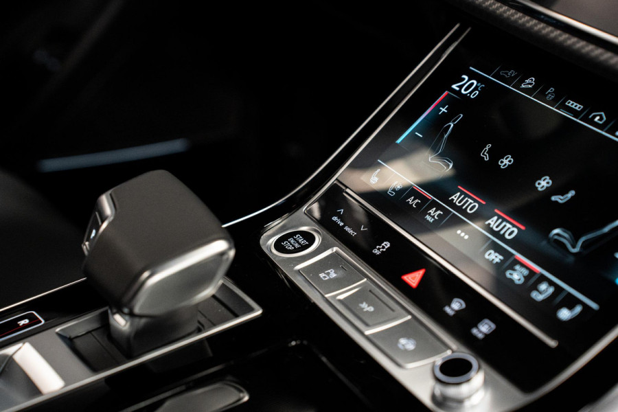 Audi Q8 60 TFSI e quattro Pro Line S Competition *Nardo Grijs (EXCLUSIVE) / Bang & Olufsen Advanced / Massage + Ventilatie / AWD-Besturing / Panorama / Soft-Close*