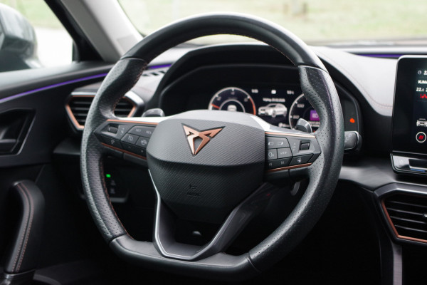 CUPRA Formentor 1.4 e-Hybrid 204 PK BNS PHEV, Adap. Cruise Control, Memory, Camera, Carplay