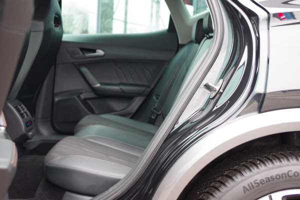 CUPRA Formentor 1.4 e-Hybrid 204 PK BNS PHEV, Adap. Cruise Control, Memory, Camera, Carplay