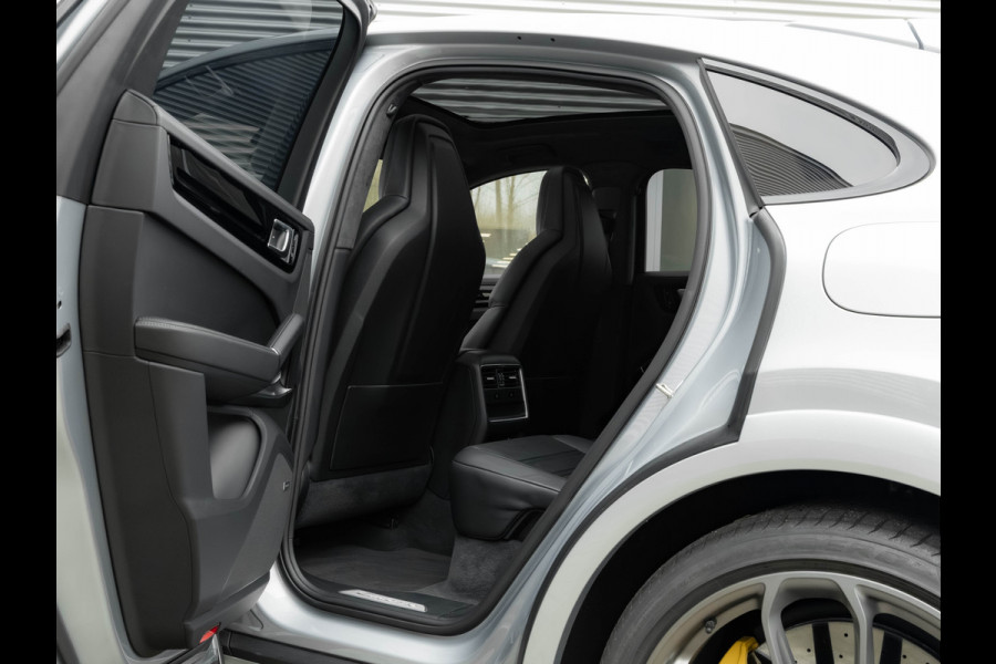 Porsche Cayenne Coupé 4.0 Turbo S E-Hybrid - Pano - PCCB - Carbon Design Pakket - Head-Up - Luchtvering