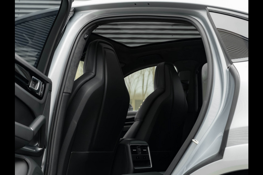 Porsche Cayenne Coupé 4.0 Turbo S E-Hybrid - Pano - PCCB - Carbon Design Pakket - Head-Up - Luchtvering