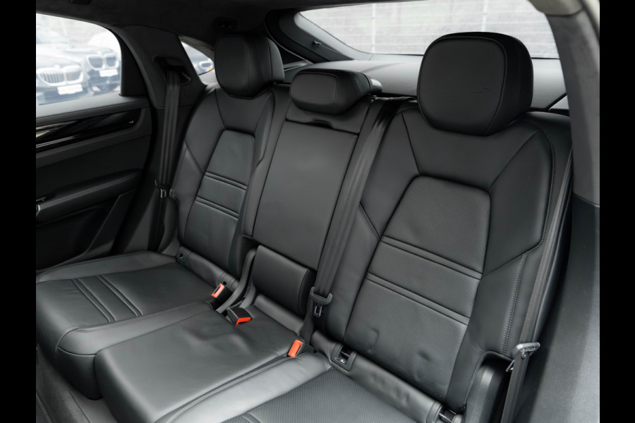 Porsche Cayenne Coupé 4.0 Turbo S E-Hybrid - Pano - PCCB - Carbon Design Pakket - Head-Up - Luchtvering