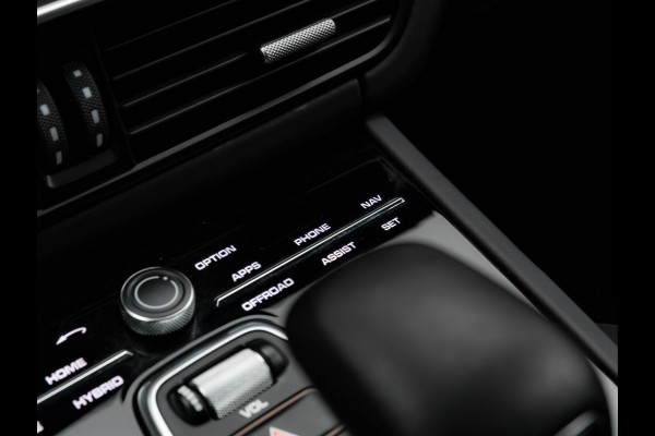 Porsche Cayenne Coupé 4.0 Turbo S E-Hybrid - Pano - PCCB - Carbon Design Pakket - Head-Up - Luchtvering