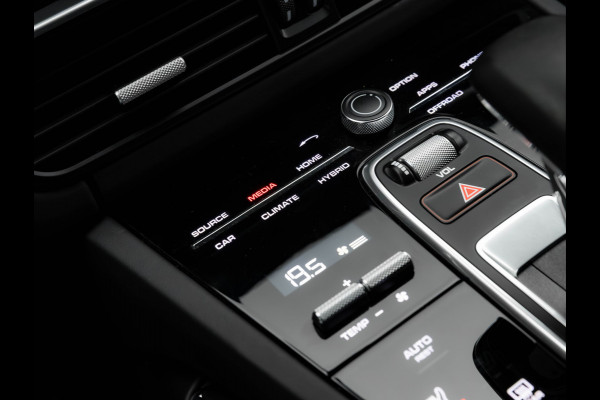 Porsche Cayenne Coupé 4.0 Turbo S E-Hybrid - Pano - PCCB - Carbon Design Pakket - Head-Up - Luchtvering