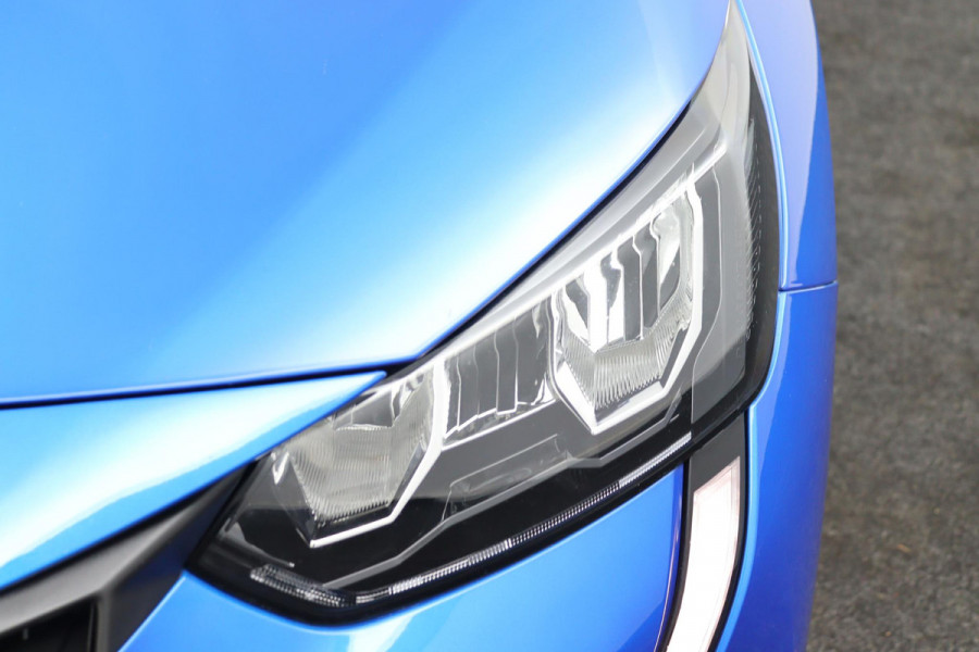 Peugeot 208 1.2 Allure*AUTOM*CARPLAY*ECC*CRUISE*NAVI*HAAK*CAM*