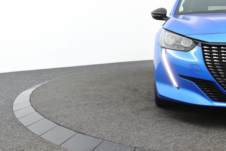 Peugeot 208 1.2 Allure*AUTOM*CARPLAY*ECC*CRUISE*NAVI*HAAK*CAM*
