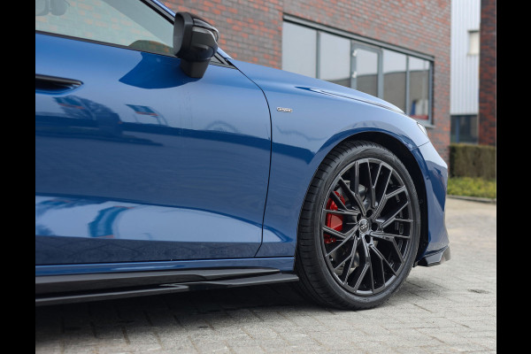 Audi A6 Avant Competition e-hybrid Quattro | Ascariblauw - Direct rijden!