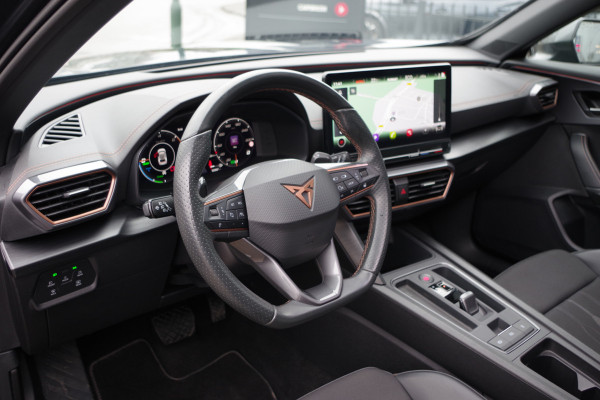 CUPRA Formentor 1.4 e-Hybrid 204 PK BNS PHEV, Trekhaak, Panoramadak, Adap. Cruise Control