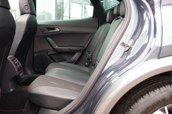 CUPRA Formentor 1.4 e-Hybrid 204 PK BNS PHEV, Trekhaak, Panoramadak, Adap. Cruise Control